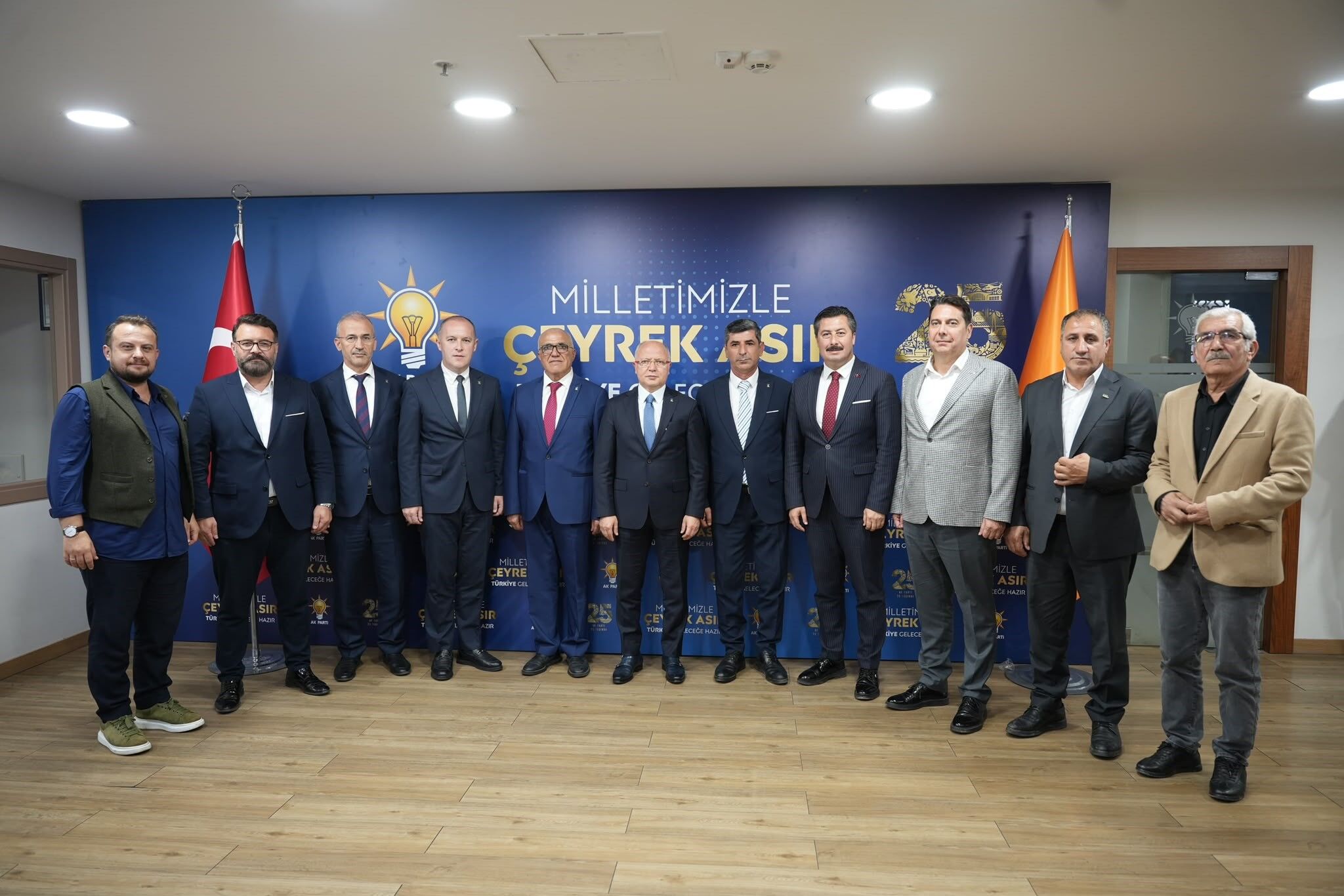 Yenişehir’de Iki Bağımsız Meclis Üyesi Ak Parti’ye Katıldı (3)